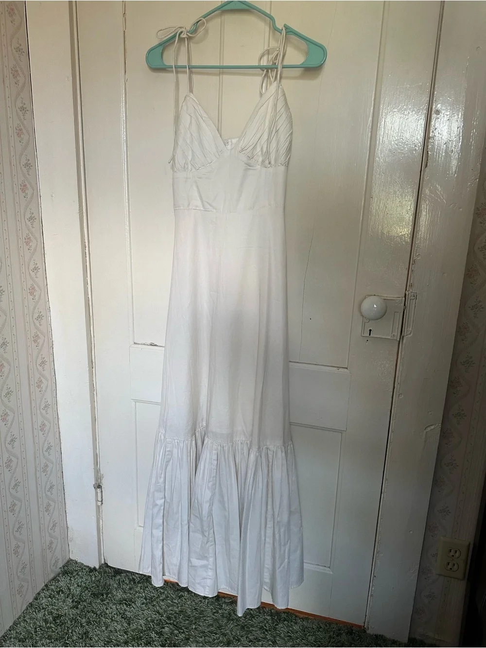Abercrombie & Fitch White Tie-Shoulder Maxi Dress